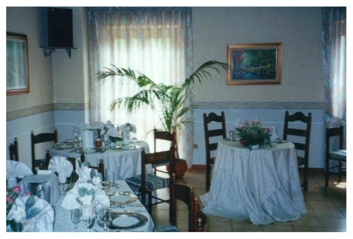 Albergo-Ristorante"Parco Alle Noci"Tra La Cascata Delle Marmore,Labro E Valle Santa Di S Francesco Rivodutri Exterior foto